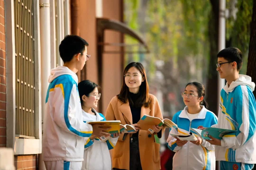 郑州四中迎宾中学