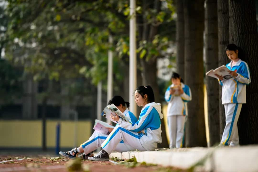 郑州四中迎宾中学