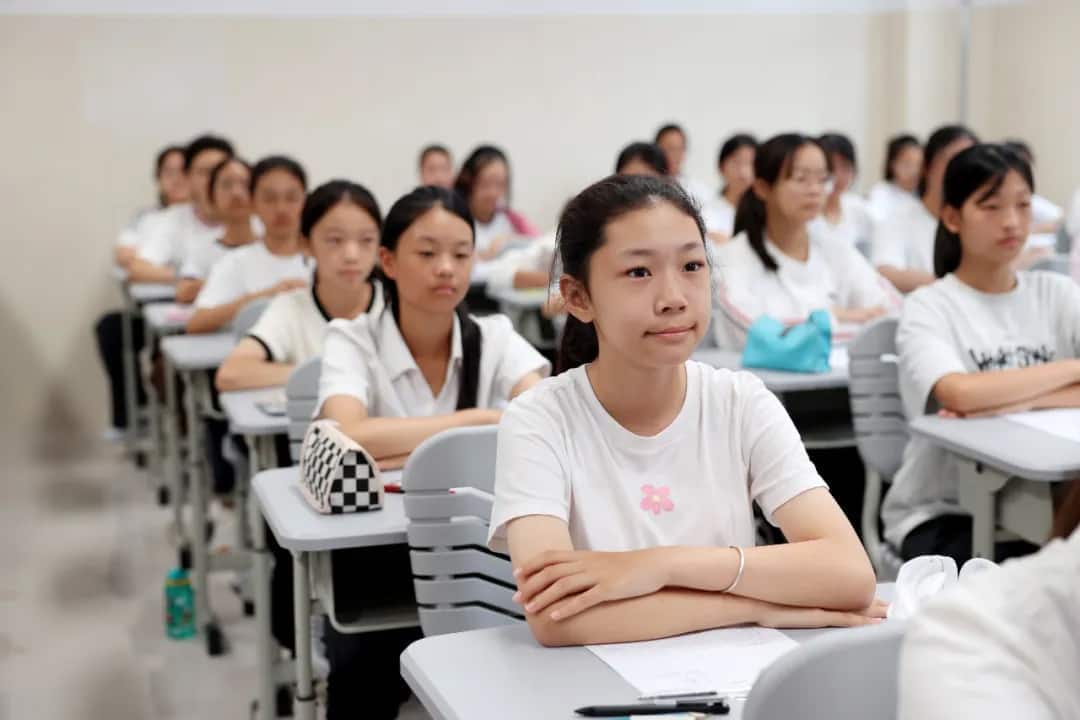 郑州第四高级中学附属学校