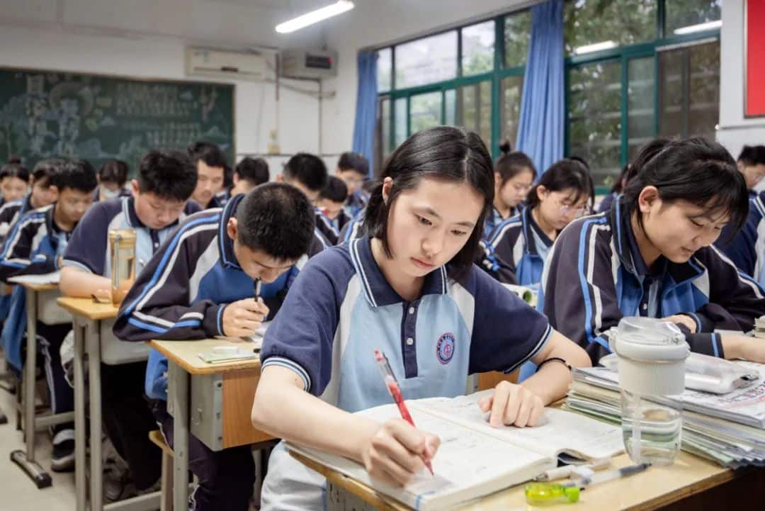 郑州市第十九高级中学