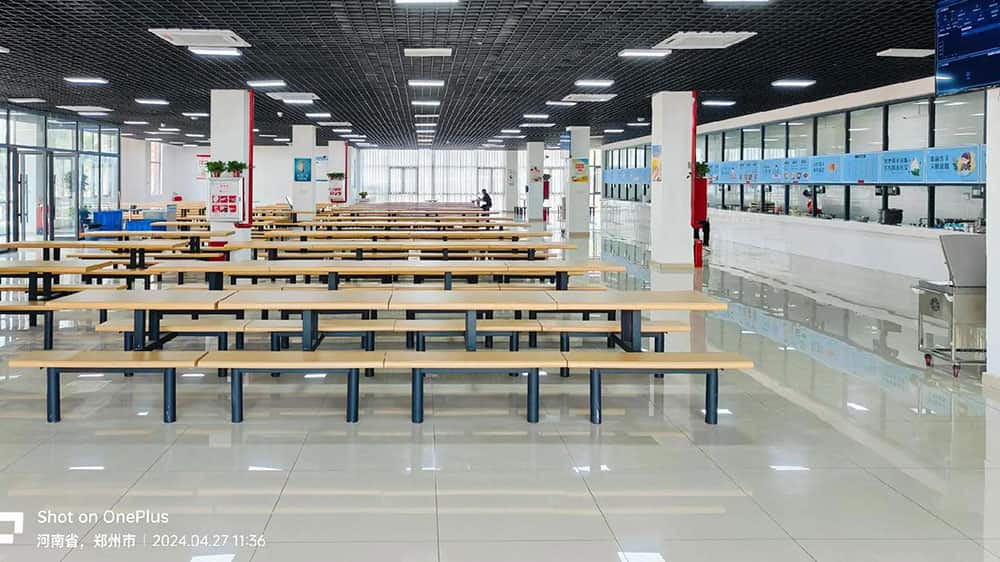 郑州航空港第一高级中学
