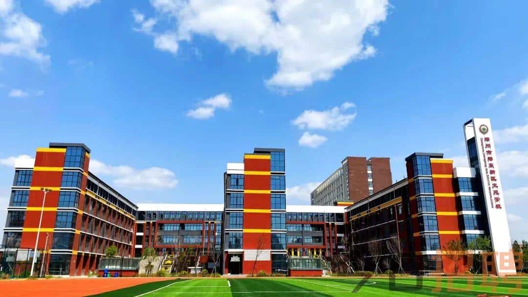 郑州市郑东新区白杨路小学