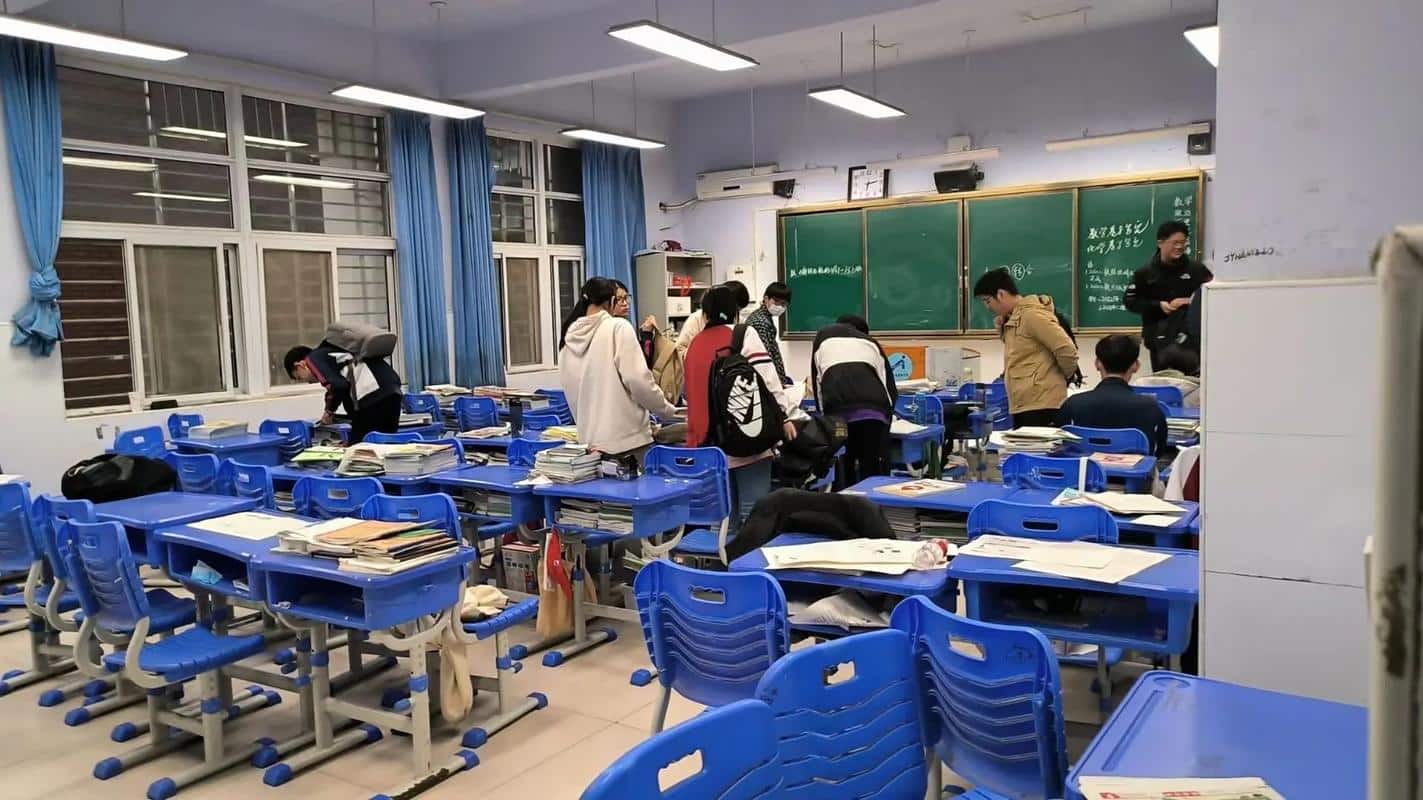 河南省实验中学文博中学
