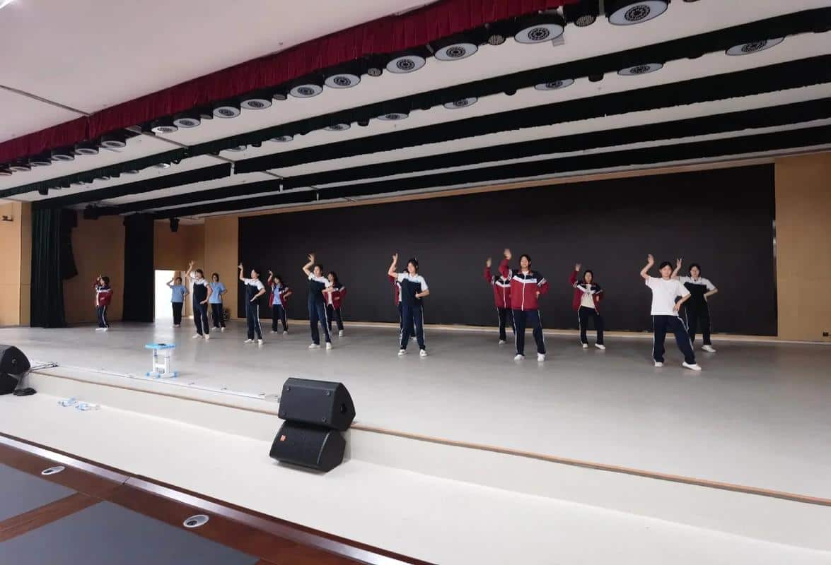 郑州市第四十四初级中学
