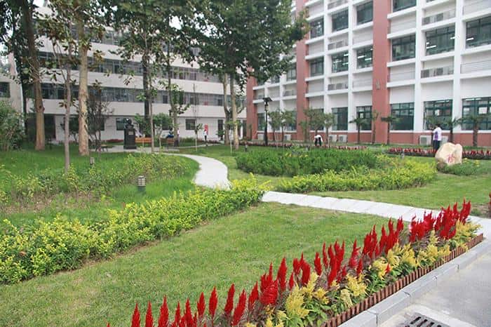 郑州市第五十二中学