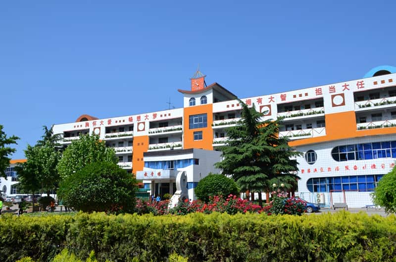 郑州市中原区二砂实验学校