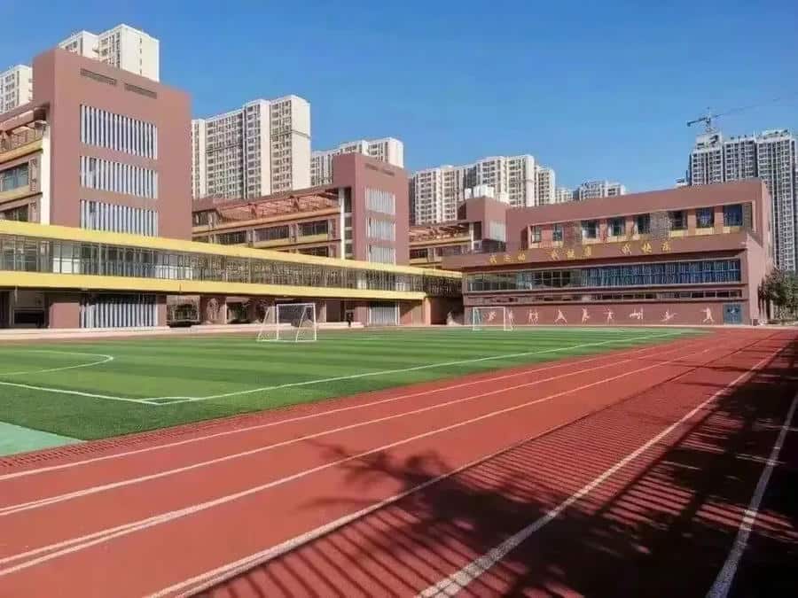 郑州高新技术产业开发区科学大道第二小学