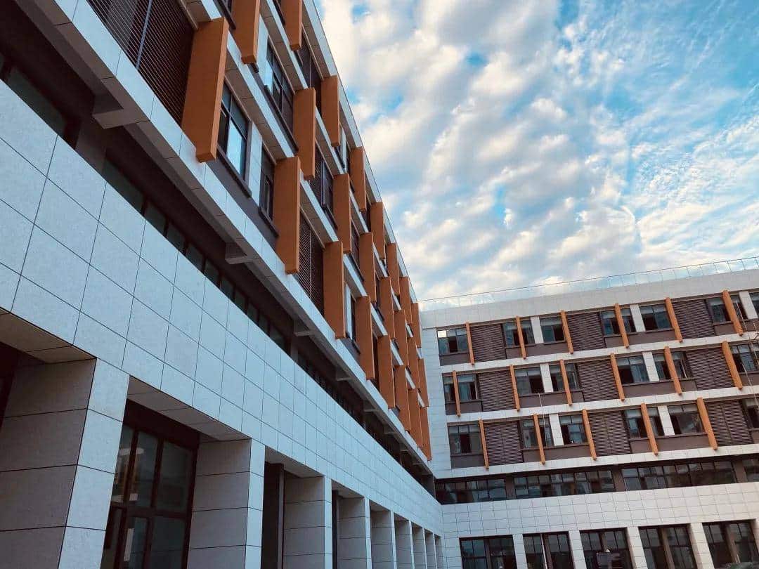 郑州市经济技术开发区蝶湖小学