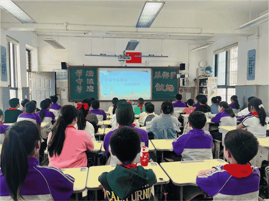 郑州市管城回族区东三马路小学