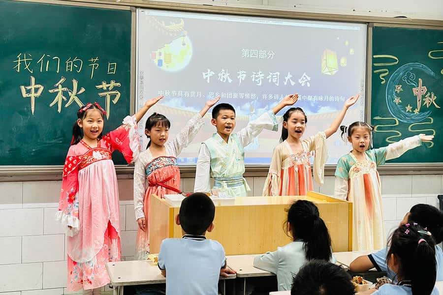 郑州市金水区经三路小学