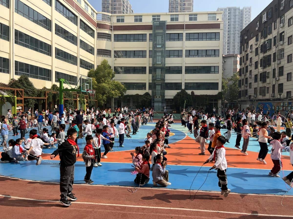 郑州市惠济区东风路小学