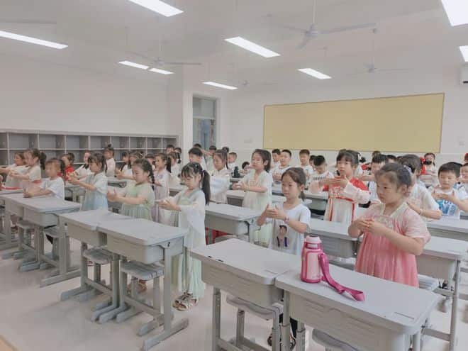郑州高新技术产业开发区留馀外国语小学