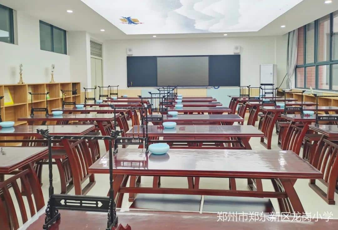 郑州市郑东新区龙岗小学