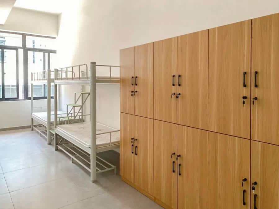 郑州市中原区学府路初级中学