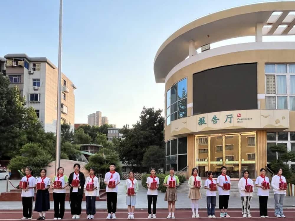 郑州市管城回族区外国语小学