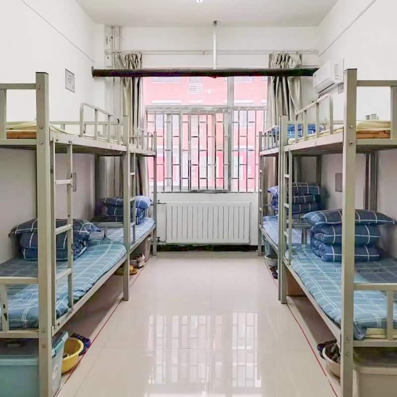 郑州高新技术产业开发区八一中学