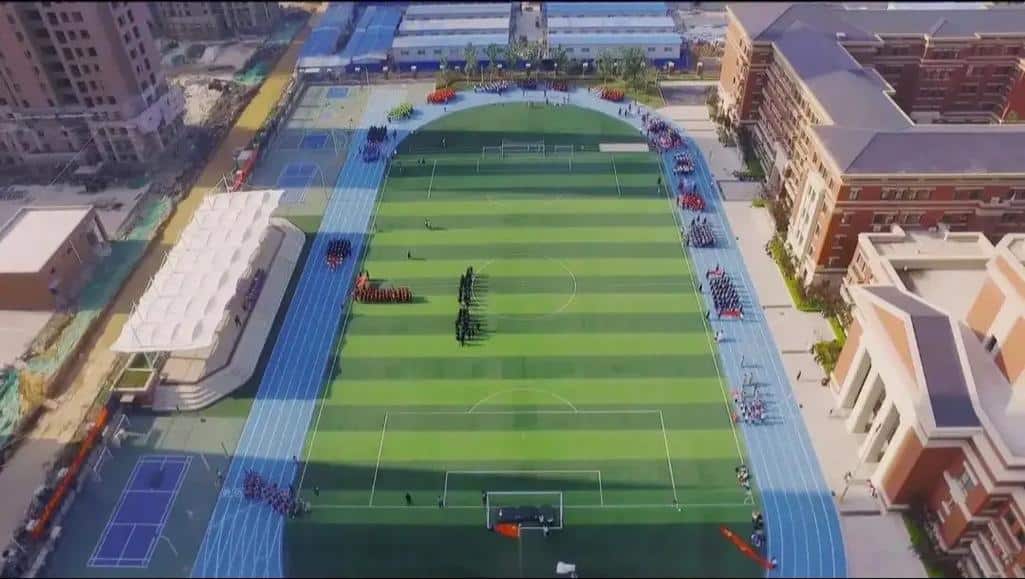 郑州高新区朗悦慧外国语中学