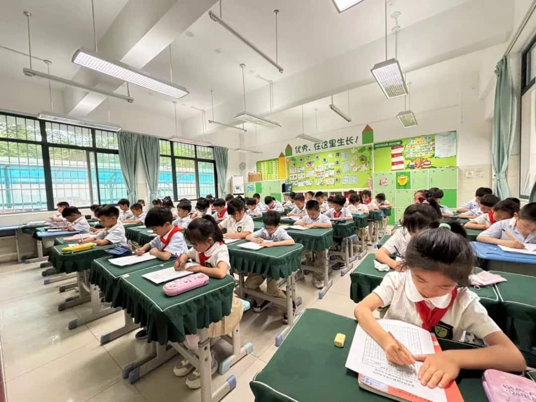 郑州市金水区丰收小学