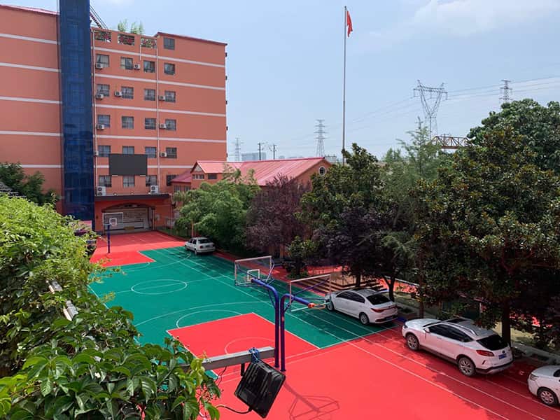 郑州市中原外语实验中学