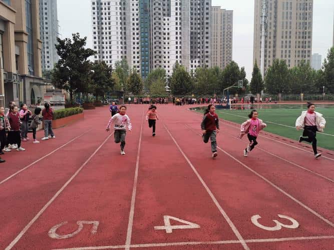 郑州市管城回族区阳光实验小学