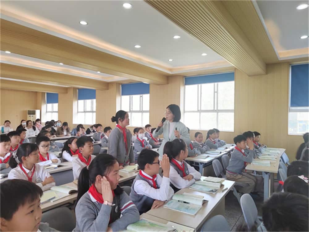 郑州市管城回族区二里岗小学