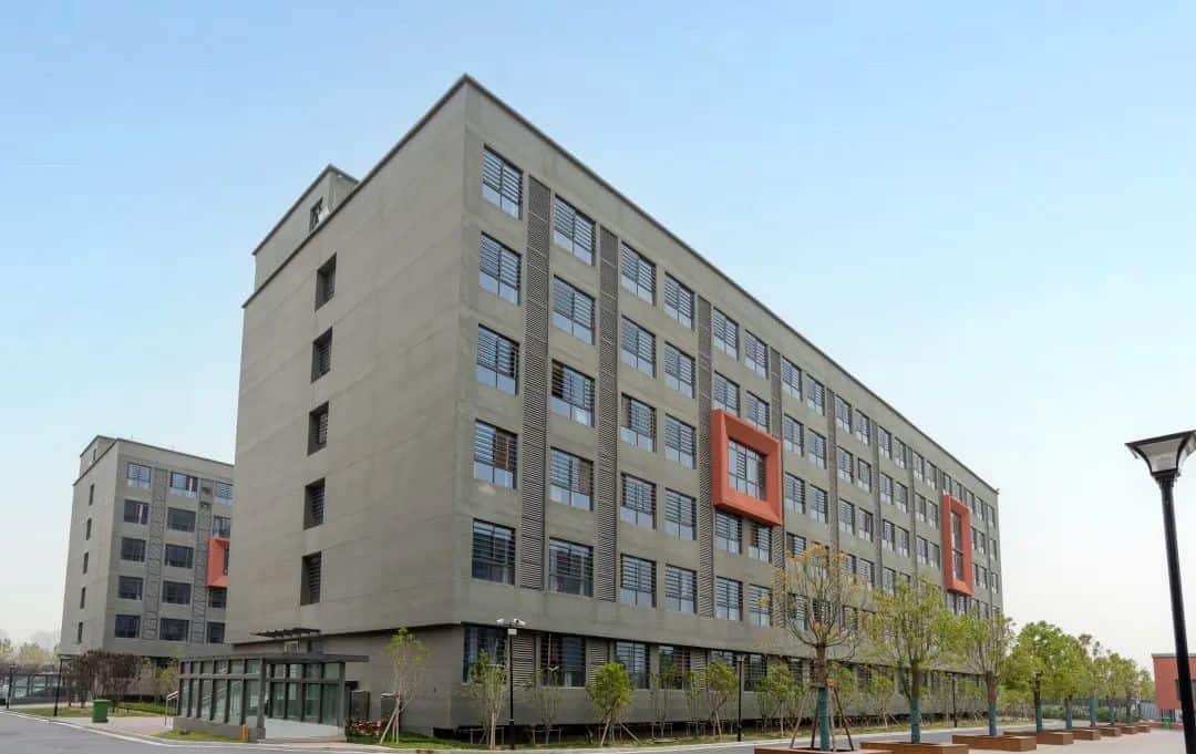 郑州市第十六高级中学