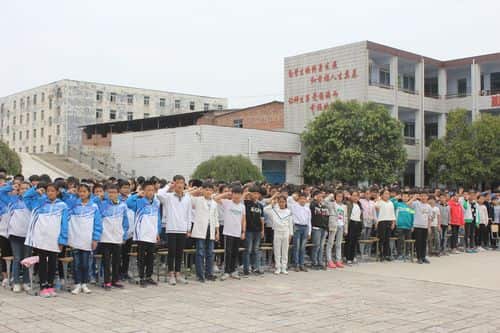 郑州市二七区侯寨二中