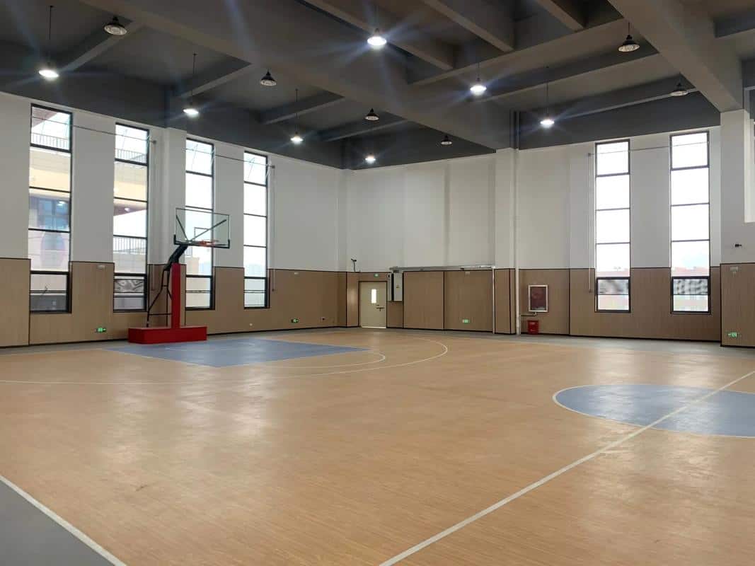 郑州市第四初级中学华侨城校区