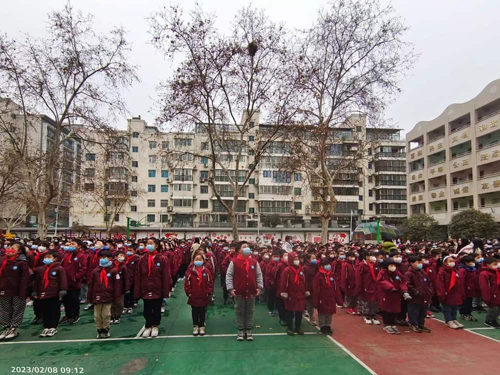郑州市管城回族区回民第一小学