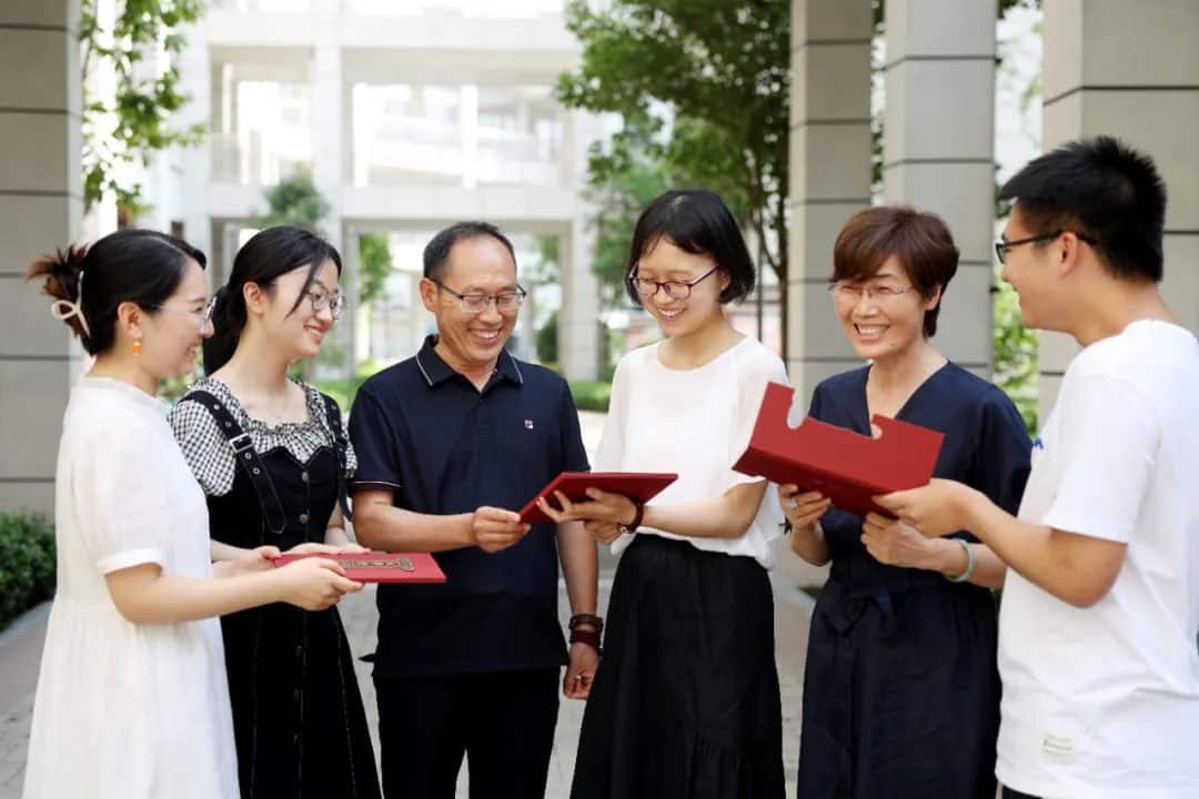郑州市第四中学