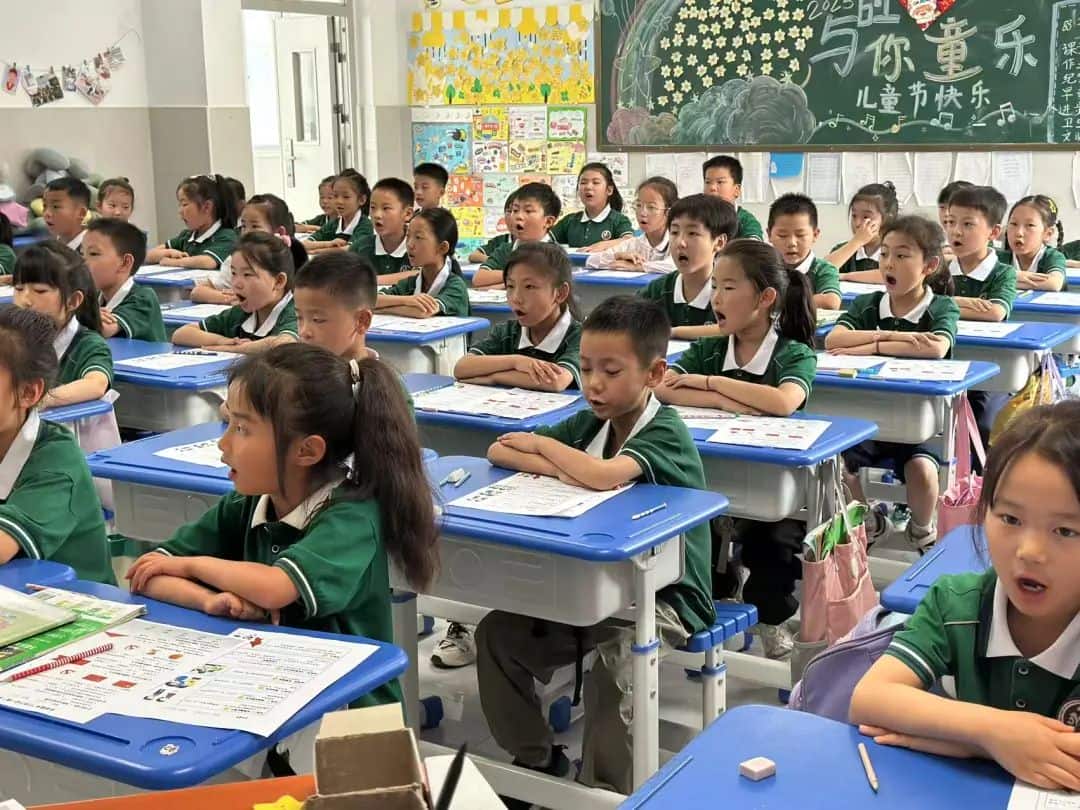 郑州市金水区纬五路第一小学中州校区
