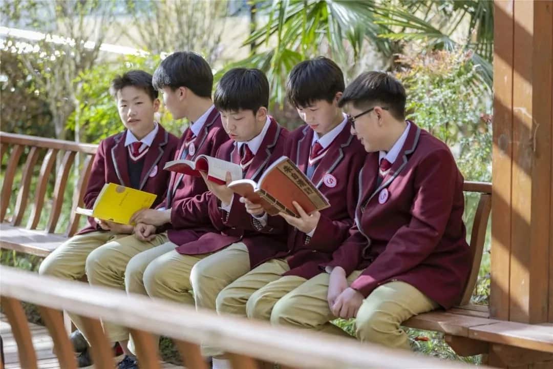 郑州市二七区国际城中学