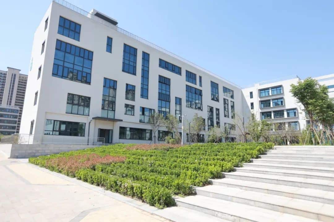 2教学楼.JPG