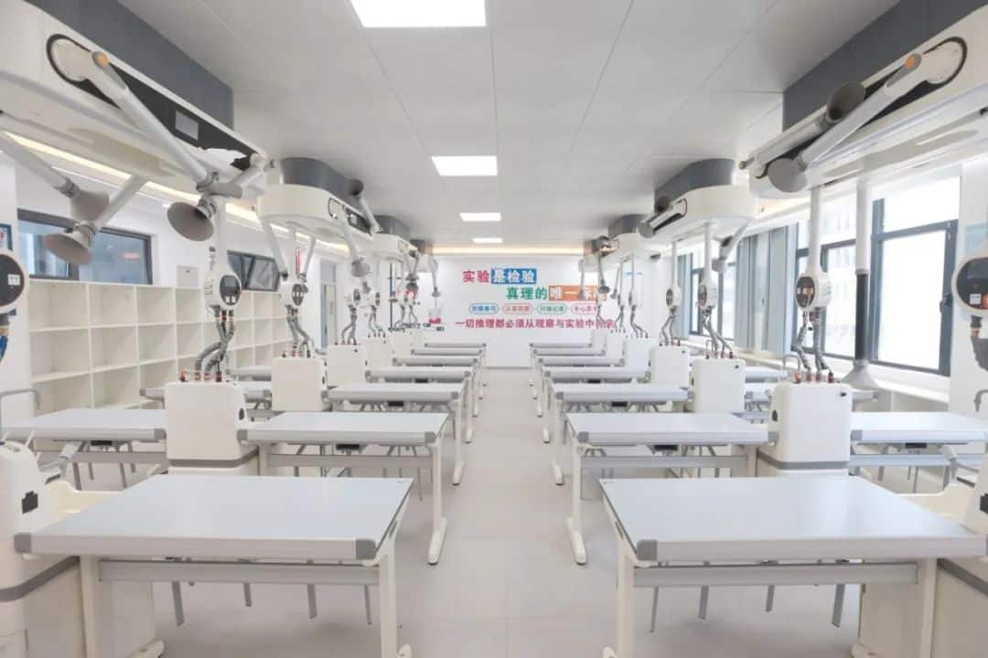 实验室 (5).jpg