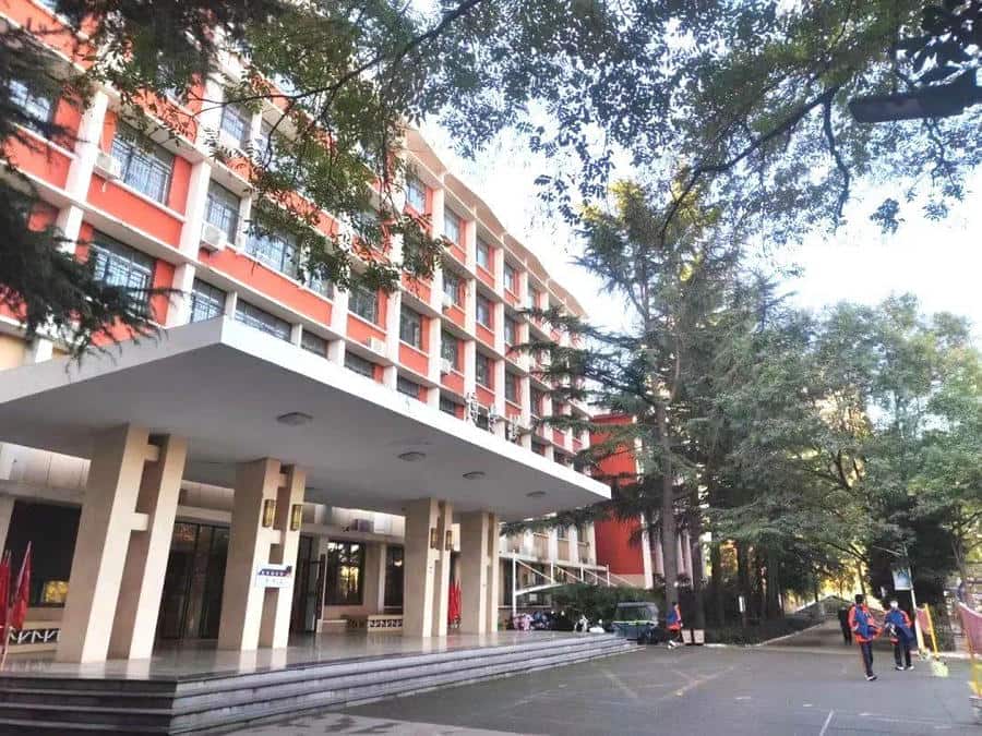 郑州市中原区西斯达城市森林学校