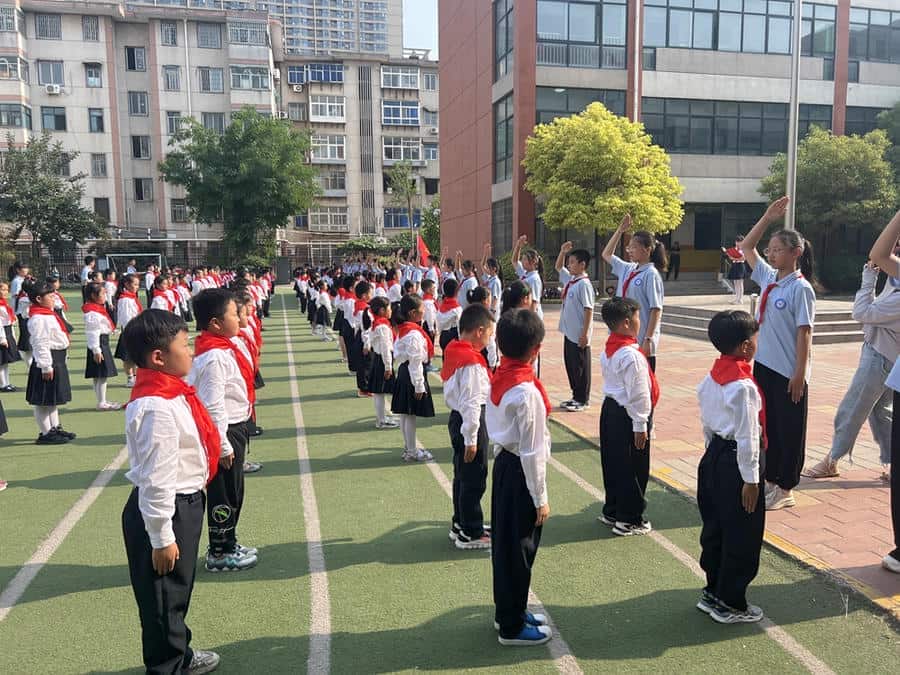 郑州市中原区外国语小学