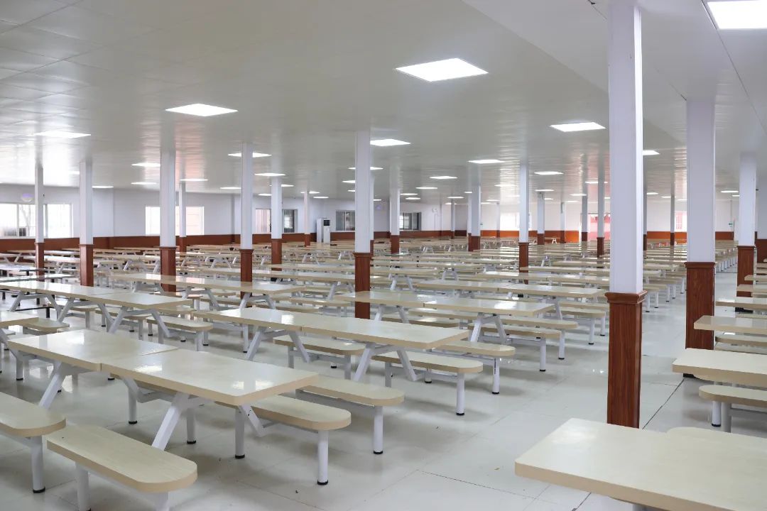 郑州励德双语学校