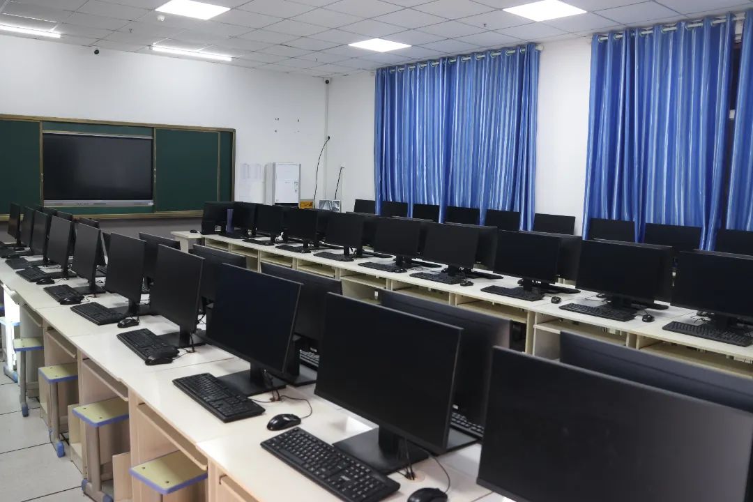 郑州励德双语学校