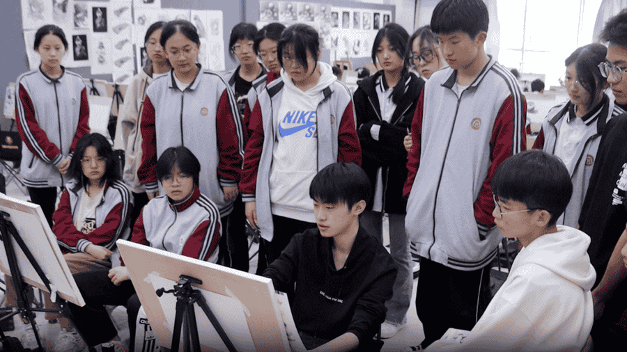 郑州华尔高级中学