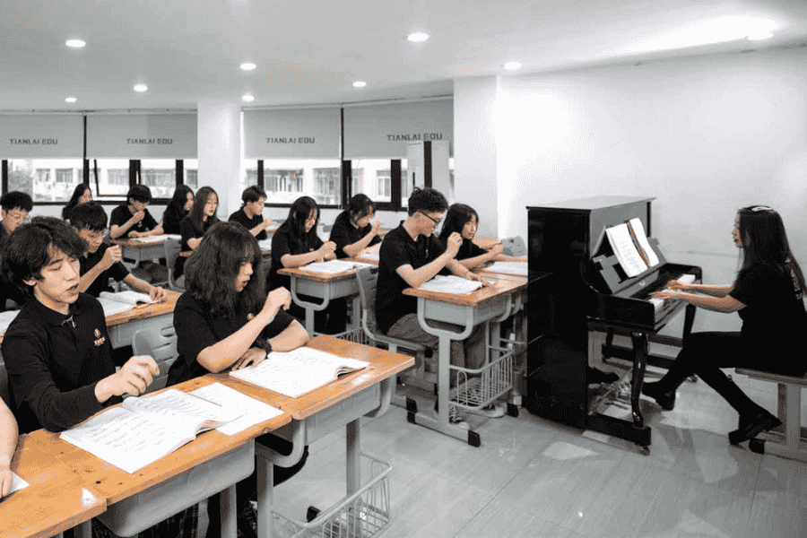 郑州华尔高级中学